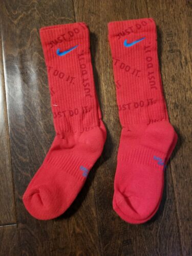 New Kids NIKE Set Of 2 Training Red Everyday Cushioned Crew Socks size (5Y-7Y)