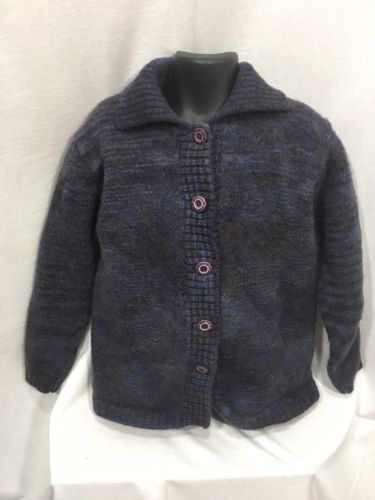 Levis Silvertab 100% Wool Gray colour Kids SMALL or 5-6.Button up cardigan