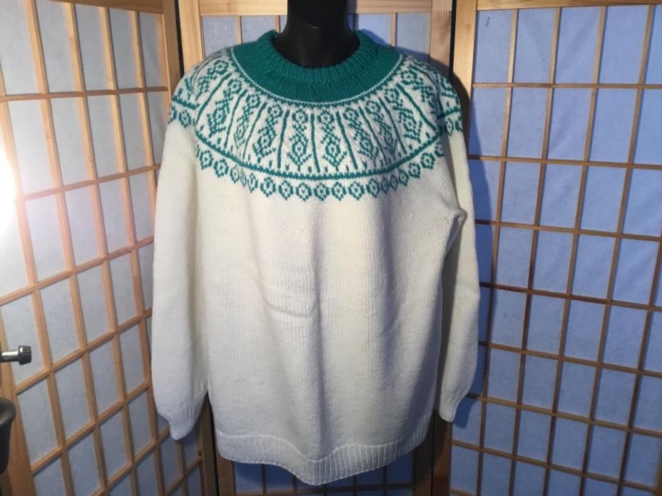 Icelandic Design Warm Comfortable Rich Prairie Green Handmade Sweater Sz Lrg/XL