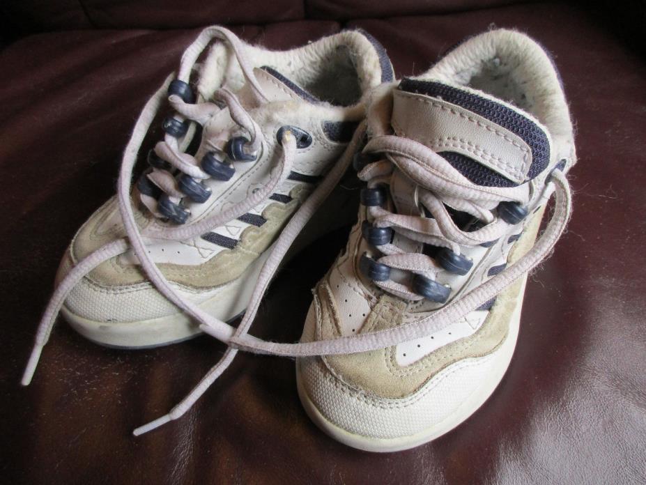 Toddler's Tennis Shoes, Buster Brown, Small Size 9, Boy or Girl, Well Made!