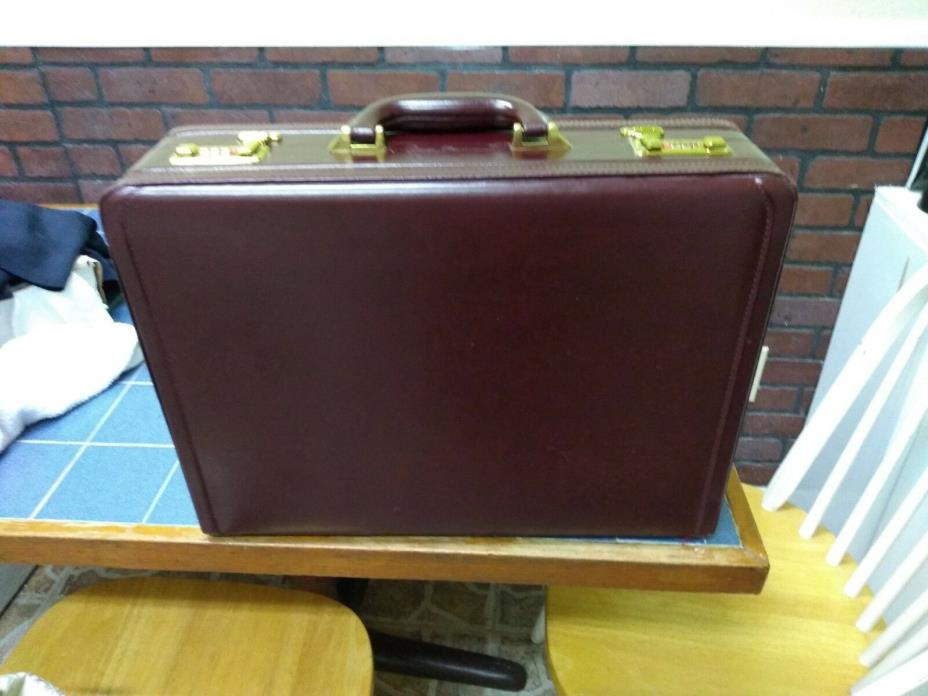 Georgio Bernini Leather Briefcase With Dual Combination Lock