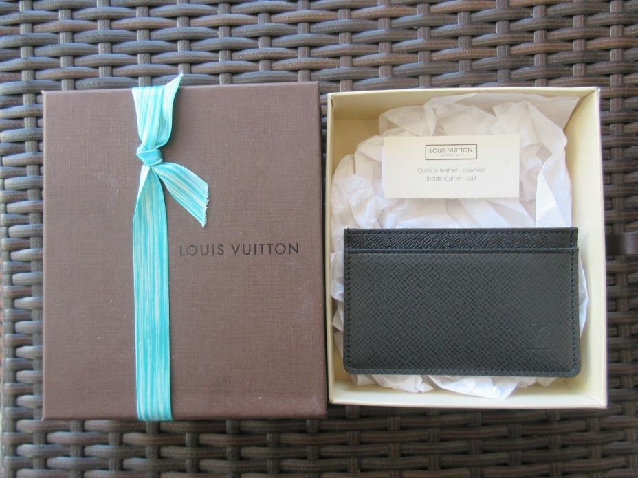 LOUIS VUITTON. MEN'S GENUINE LEATHER CREDIT CARD HOLDER. NEW IN BOX.