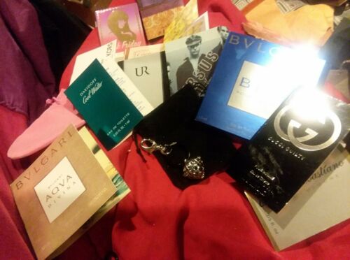 Unisex AROMATHERAPY KEYCHAIN GIFT POUCH W/ 2 RANDOM SCENTS INCLUDED