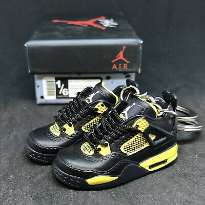 Pair Air Jordan IV 4 Thunder Black Yellow Sneaker 3D Keychain Figure + Shoes Box