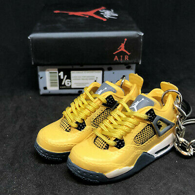Pair Air Jordan IV 4 Retro Lightning Yellow Sneaker 3D Keychain Figure +Shoe Box