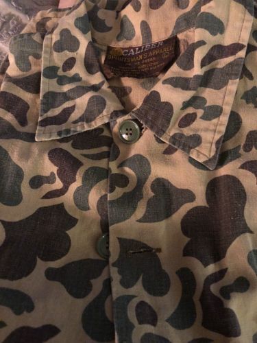 Vintage Caliber Mens Large Deer Hunter Outdoor Camo Shirt Button Up Cotton