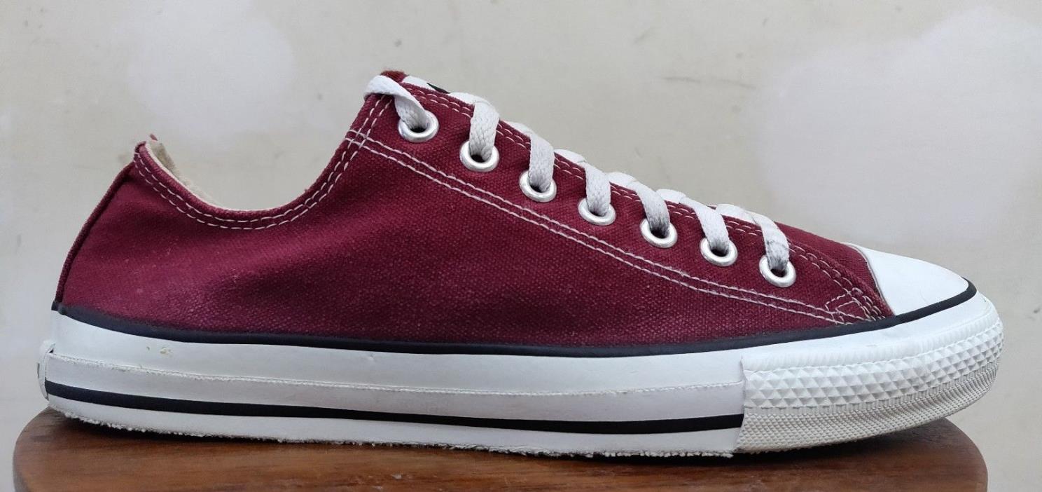 Men's Vintage Converse All Star low top size 9.5 US made in USA color burgundy