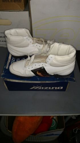 Vintage John Elway New Old Stock Mizuno High Top Football Turf Shoes Sz 10 White