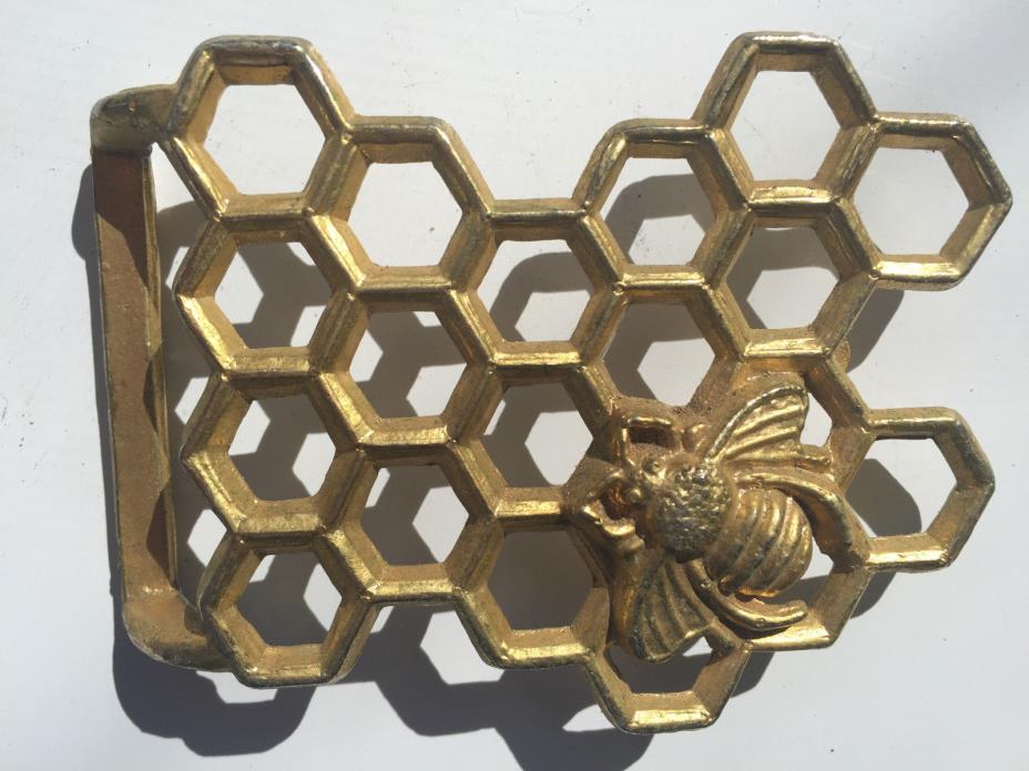 VINTAGE 1970s BEE & BROOD COMB PLATED GOLD BELT BUCKLE