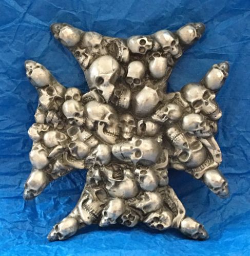 VTG RARE Large Heavy Duty IRON CROSS OF SKULLS American BELT BUCKLE Harley Biker