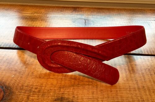 Vintage 1980's Size S MILOR Red Faux Leather Aligator Waist Belt
