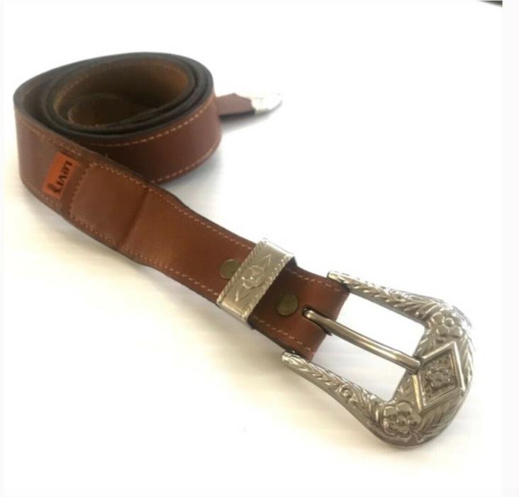 Levi’s | vintage western style brown leather belt orange tab 32