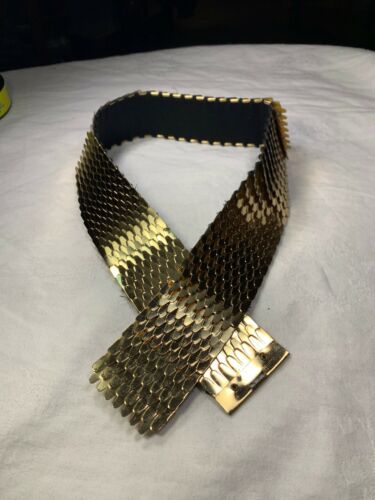 Vintage Gold Tone Metal Snake/Fish Scale Womens Fashion Belt Stretch 80's