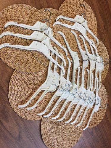 Vtg Womens Clothers Hangers Lot Of 20 Ivory Color