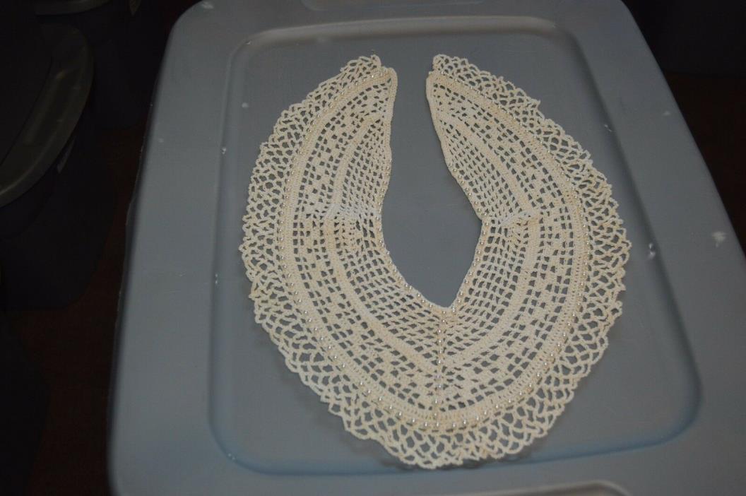 VINTAGE HAND CROCHETED COLLAR - Off-White with Faux Pearl Accents #1441
