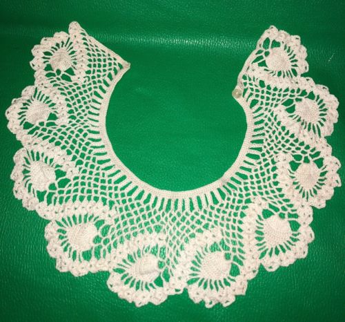 Crochet Lace Collar Cream Victorian Style Button On 4-1/2” X 17” Removable
