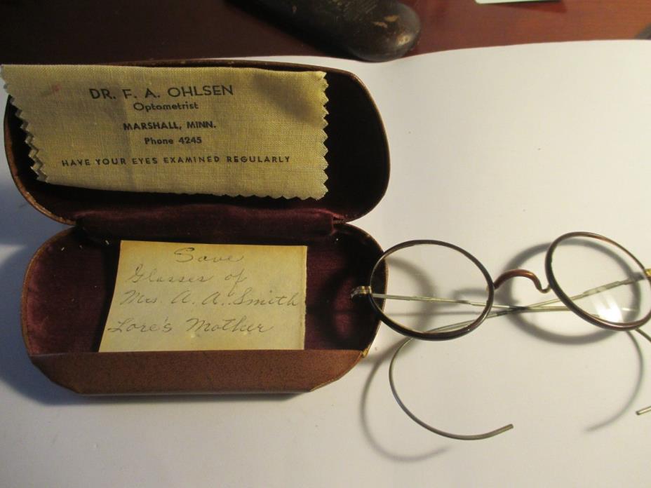 Vintage  Oval Eyeglasses Wire Spectacles with Case