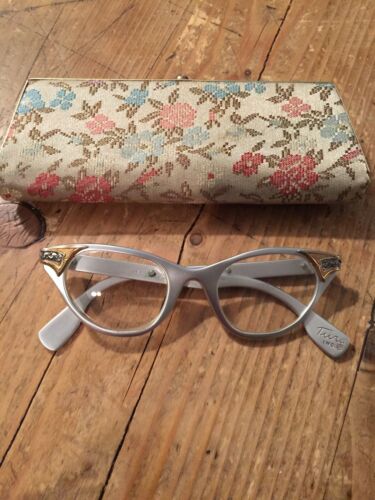 vintage tura glasses Cat Eye