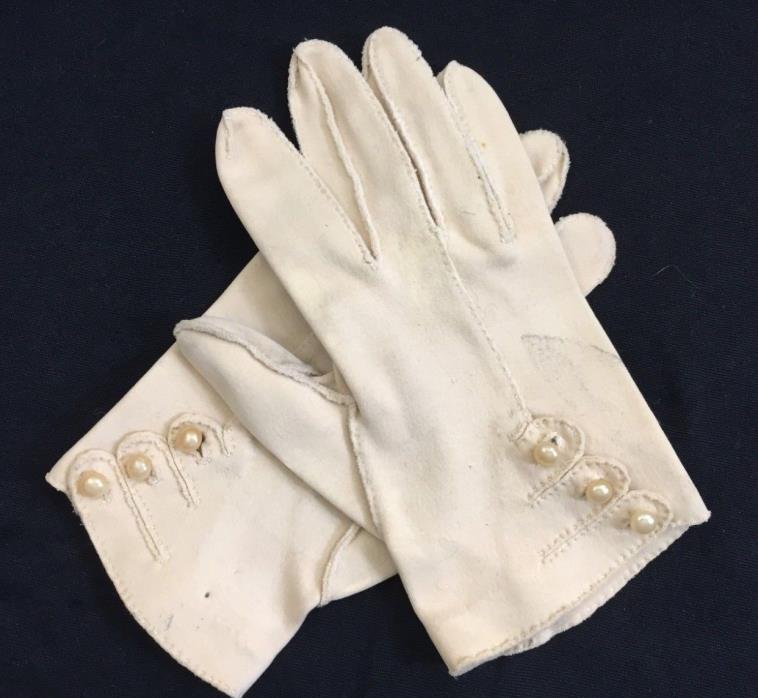 Vintg 1950s Ladies Crescendoe Cotton Gloves Beige Button Cuff Wrist Length 3914B