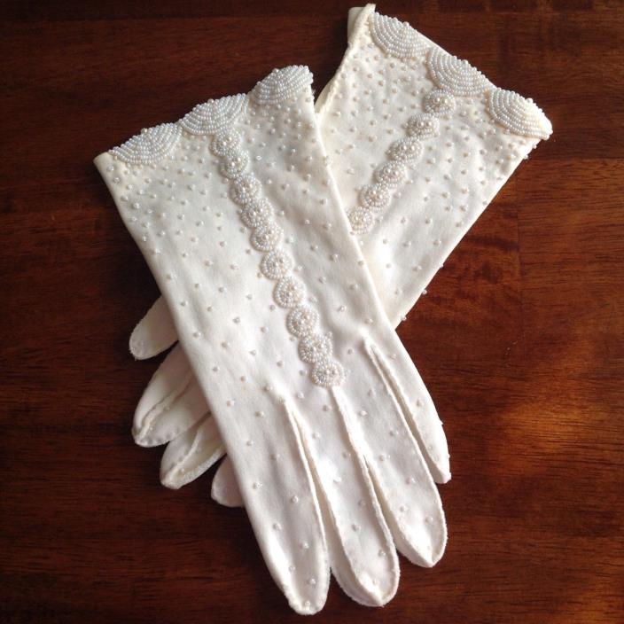 ELSIE TU VINTAGE Women's Double Woven Cotton BEADED GLOVES WHITE 6 1/2 PRISTINE