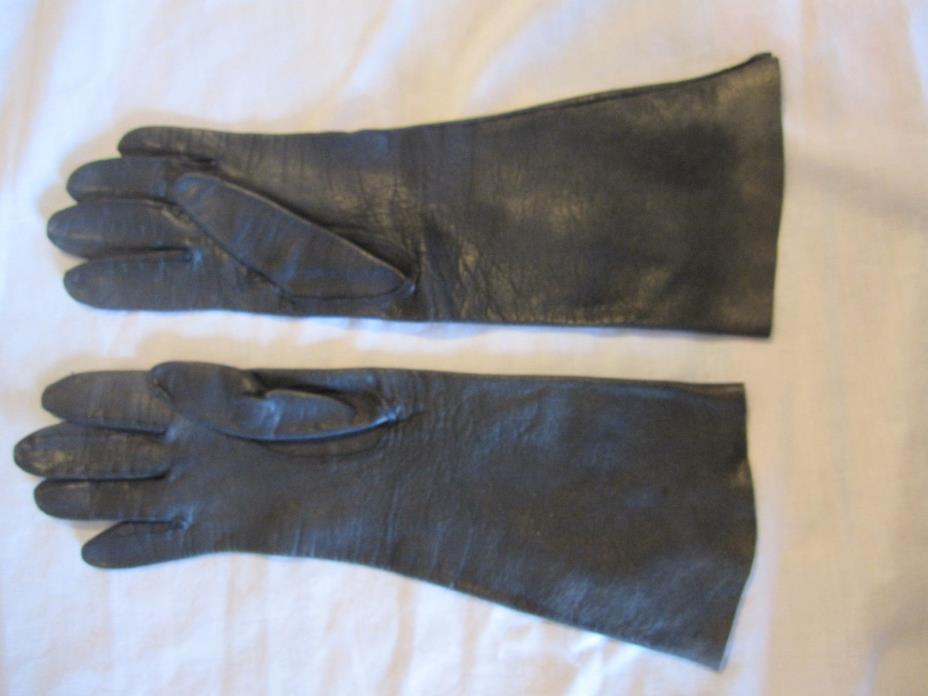 Vintage Ladies Gloves~ Long  Soft Black Leather Gloves~Made in Italy~ Size 7