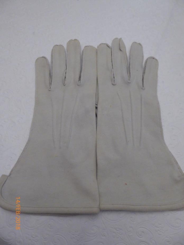 Vintage Cotton Gloves; gray; size 7; Made 1951