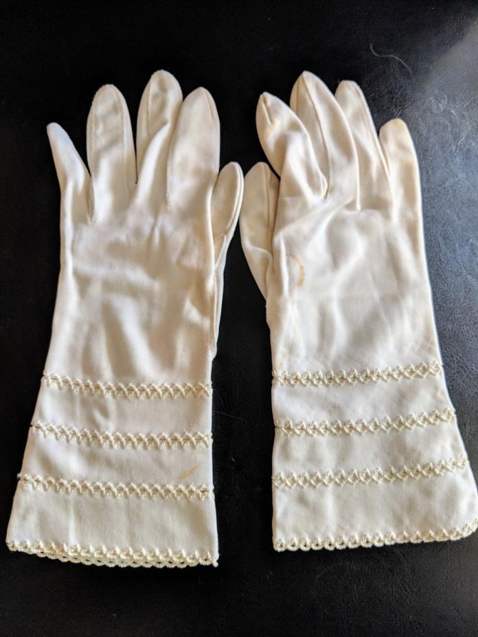 Antique Ladies Evening Gloves, White Ivory Vintage