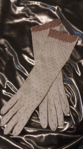 Vintage 60's womens formal gloves ivory w/ gold beading size 7 Made in Hong Kong