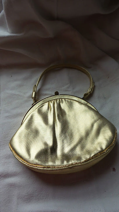 Vintage Women's Clasp Closure Gold Lame Fabric Evening Purse Handbag Silk Lining