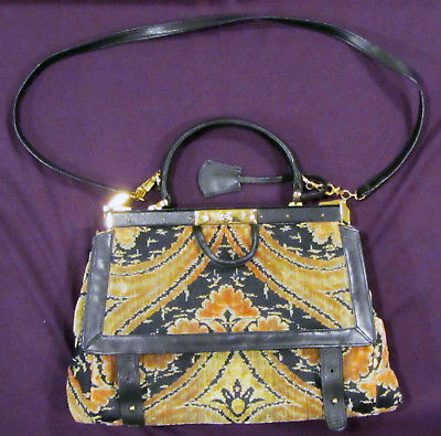 Menes Friers Paris carpet bag purse - vintage from the 60's