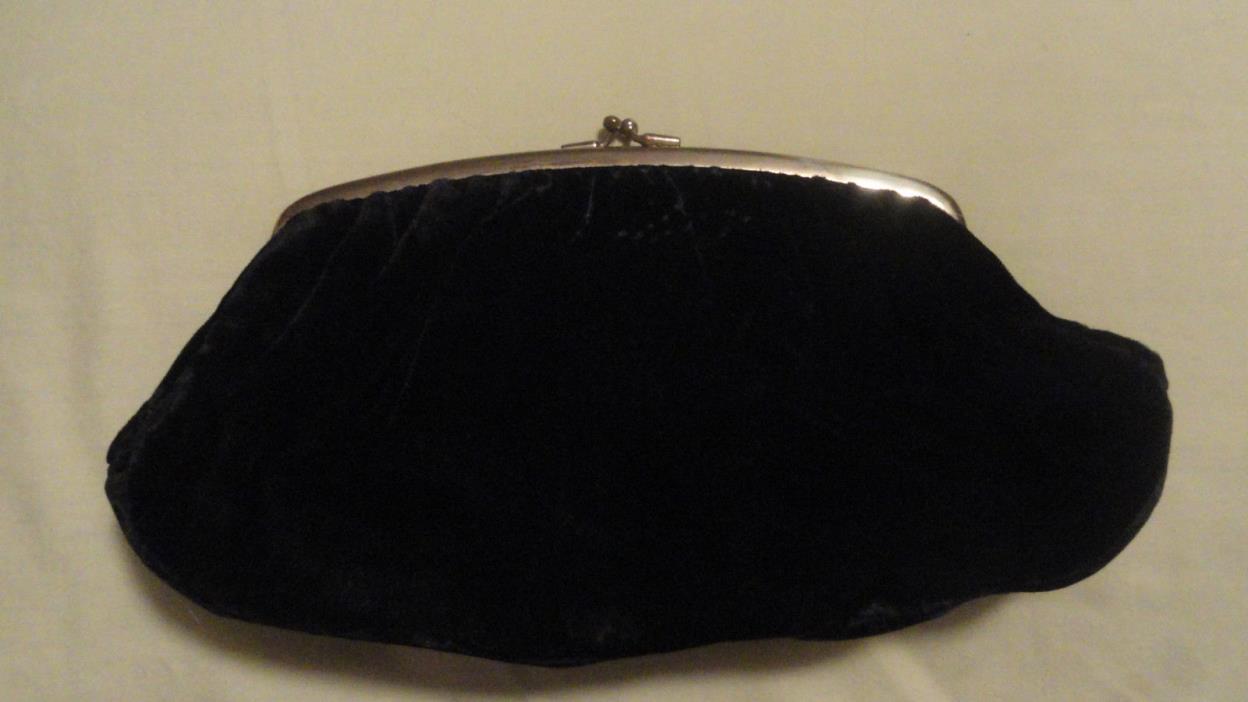 Vintage Black Velvet Kiss Clasp Clutch Evening Bag (6774)