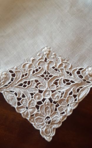 VINTAGE ?? OLD EMBROIDERED CUT OUT BEAUTIFUL LADY'S HANDKERCHIEF ? 11.5