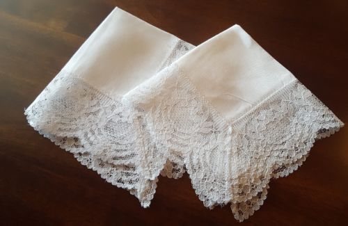 SET OF 2 ? BEAUTIFUL NEW LADY'S HANDKERCHIEFS ? 10.75