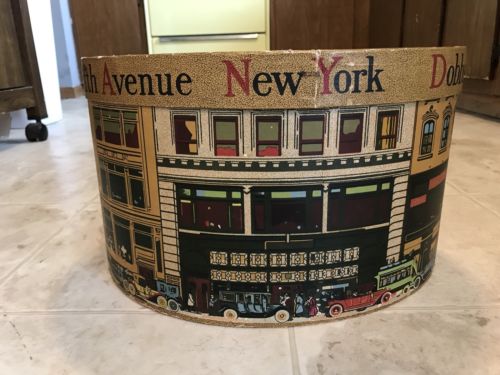 Vintage 1930's-1940's Dobbs  Fifth Avenue New York Large Oval Hat Box