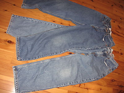 LOT OF 2 MENS BOYS 28 X 28 LEVIS BLUE JEANS 550
