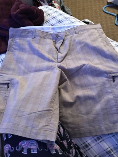 Greg Norman Tasso Elba Size 38 Golf Shorts Plaid Tan Cotton Blend Flat Front