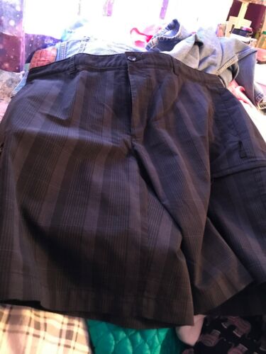 Greg Norman Tasso Elba Size 38 Golf Shorts Plaid Black Cotton Blend Flat Front