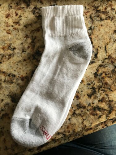 Hanes Ultimate Men's Ankle Socks Size 6 - 12 10-Pack 86U10 Cool Comfort