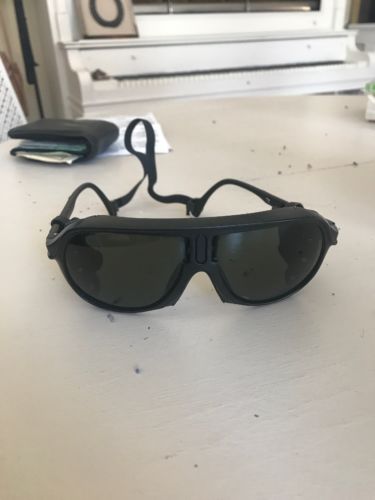 REI Glacier Sunglasses Black Vtg