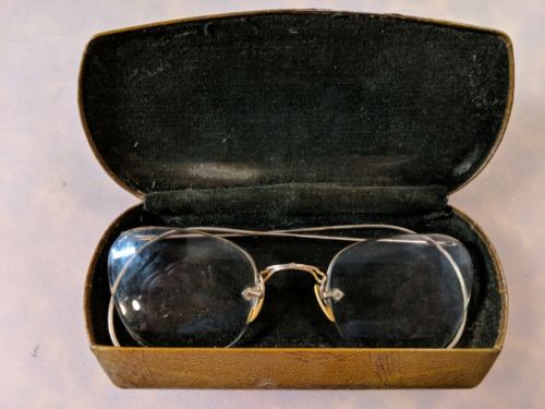 American Optical AO 1/10 12K GF Gold Vintage eyeglasses W/case