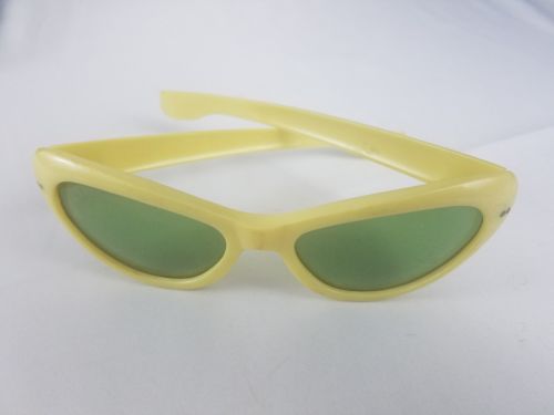 Vtg Cool Ray Polaroid 120 Womens Sunglasses