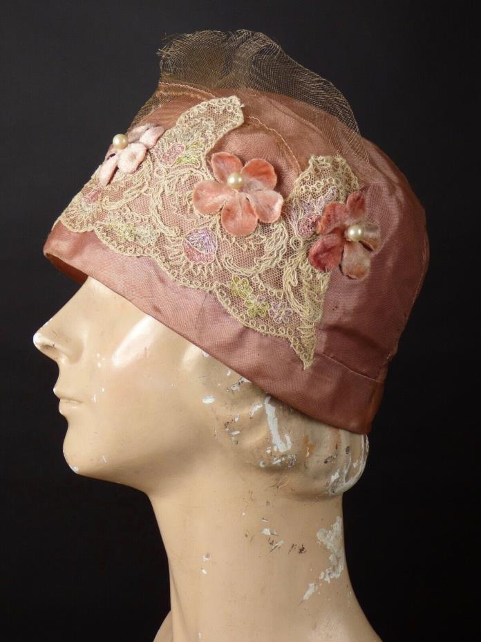1920s Dusty Rose Silk & Lace Cloche