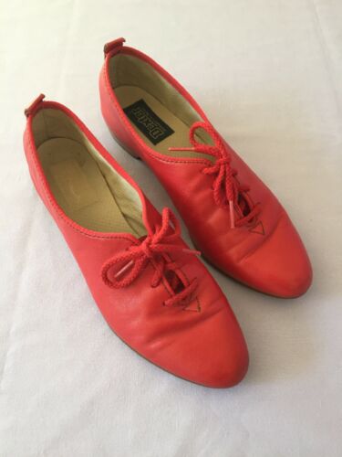 Dexter Vintage Shoes Women's Red Flats Lace Up Size 6 Leather Retro