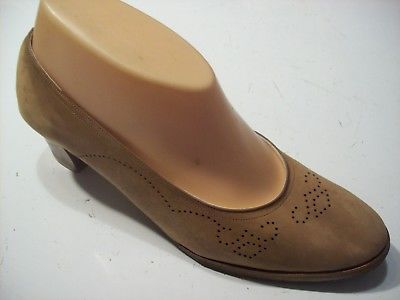 Salvatore Ferragamo Vintage Brown Leather Pumps Shoes Size 7 AA Narrow N @cLOSeT