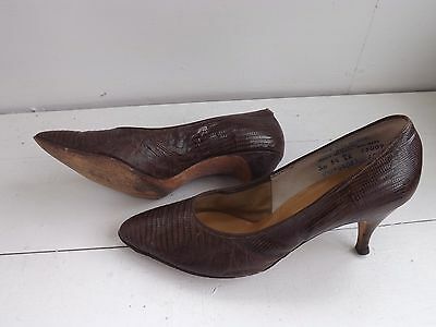 60s Vintage Heels Classic Shoes Sears Featherlite 5 1/2 Pointy Toe Faux Snake