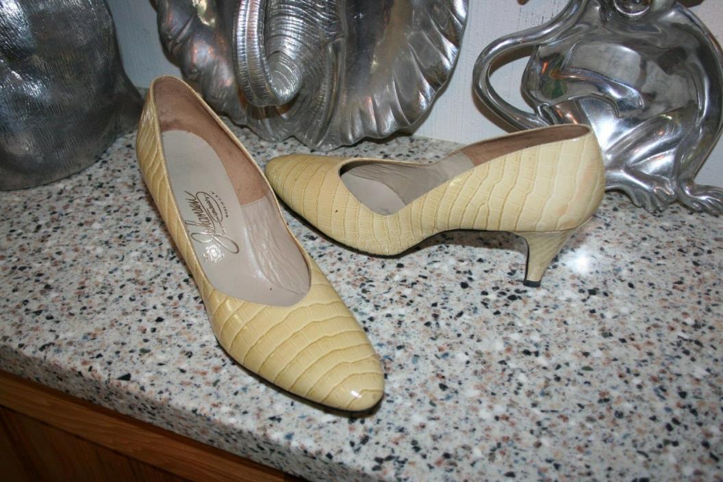 JOHANSEN YELLOW PATENT LEATHER VINTAGE HEELS WOMENS SHOES SIZE 10 3A/5A