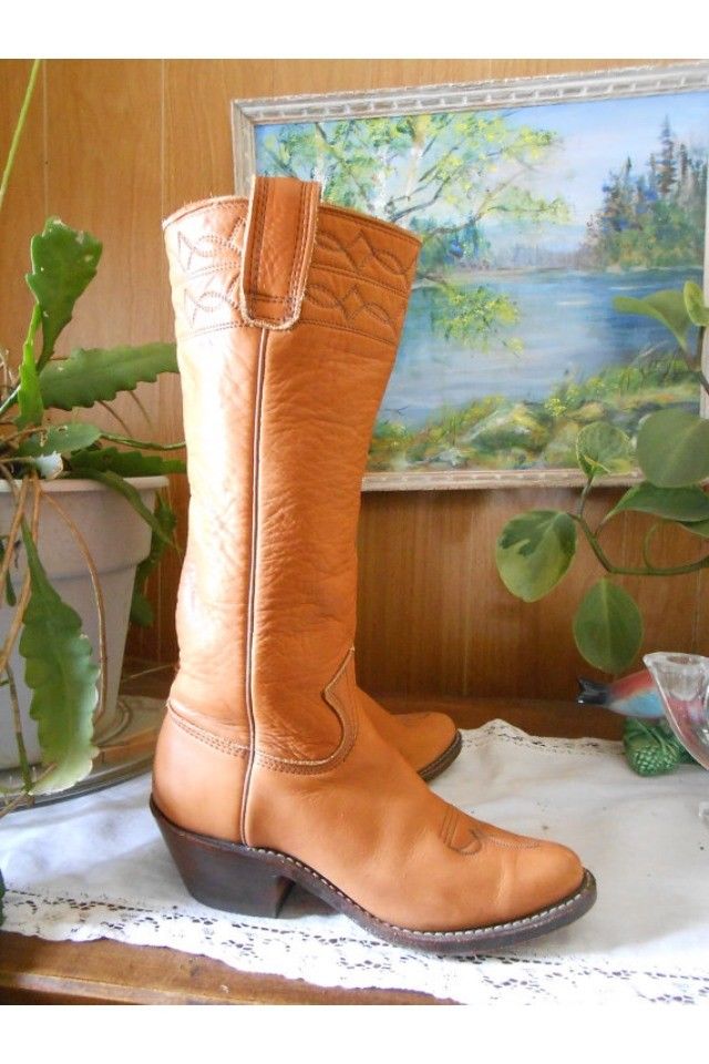 Vintage 1970's STEWART BOOT COMPANY beautiful soft Tall Leather Cowboy Boot 5B