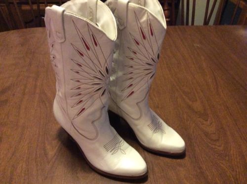 Vintage Dingo Womens Heeled Cowboy Boots 1970s Red White Blue Starburst Cut Out