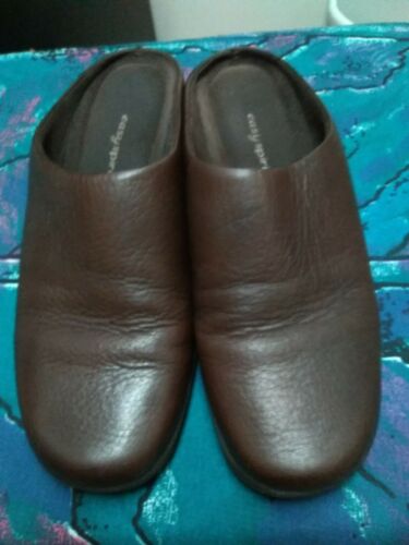 Ladies Leather Shoes Size 8 1/2 By Easy Spirit