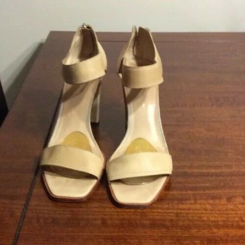 Modern  Vintage Bone/Beige Shoes Size 40